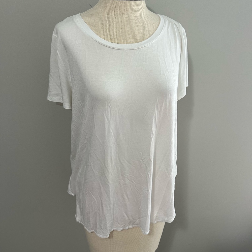 Gentle Fawn Classic White Women's Scoop Neck